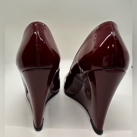 SOLD Christian Louboutin Burgundy Patent Leather  Zeppa Wedge Pumps Size 36.5 - Picture 4 of 9